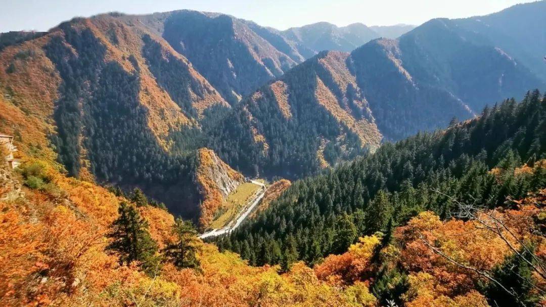 在榆中兴隆山探寻秋天