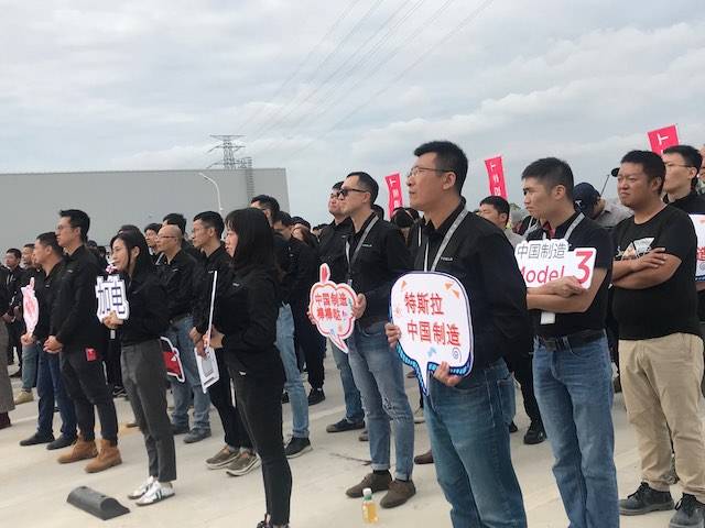 特斯拉|上海“新特产”远征欧洲，7000辆特斯拉出海