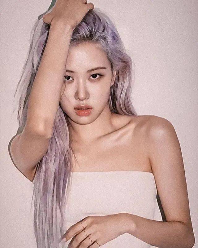 瑞小美|答应我，下次剪头发带着BLACKPINK的新专辑去好吗？