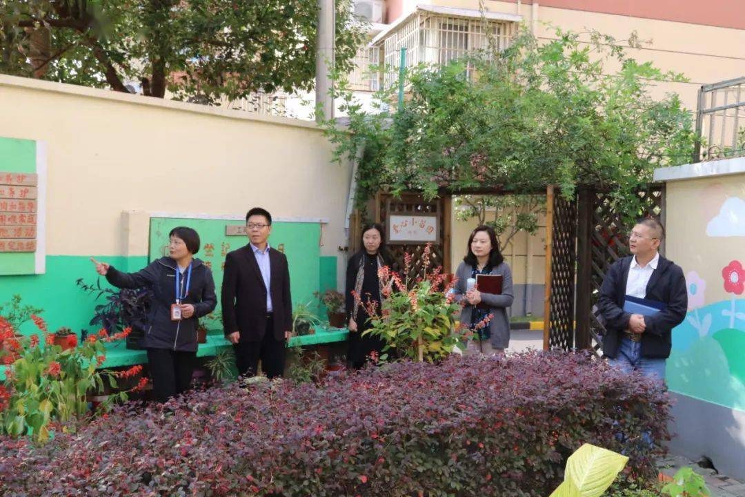 10月23日下午,三林镇党委书记蔡忠民, 党委副书记谈黎明,副镇长朱婧