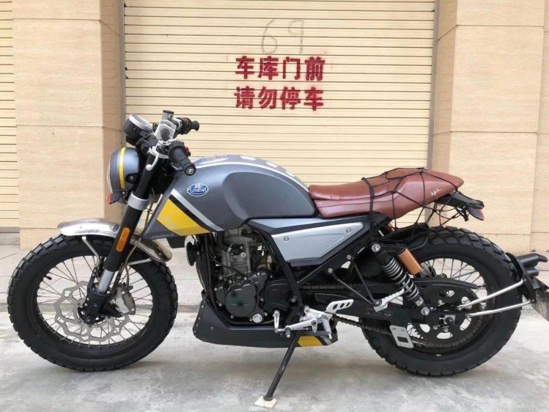 转让 广东潮州2018年阿普利亚cr150小复古