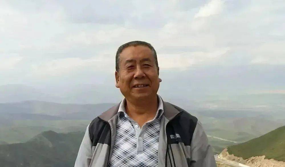 杨发财67邻居家的菊花是幸福的外二首