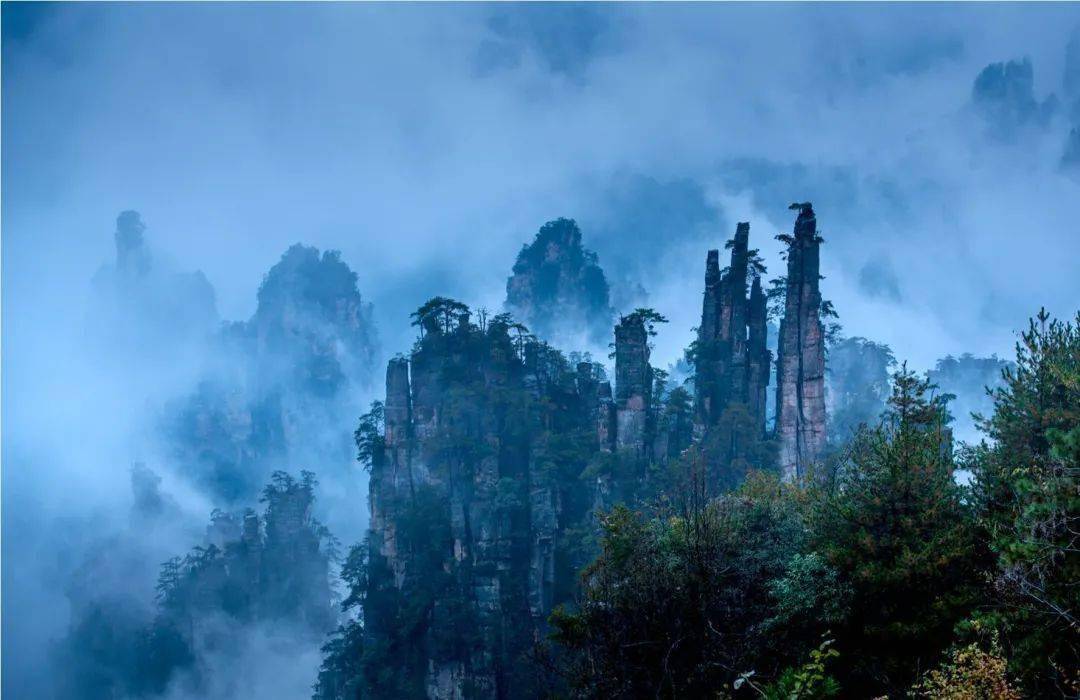 世界上著名的山脉介绍 2fb268e1992e4bfbb6830f7bc986f46a.jpeg