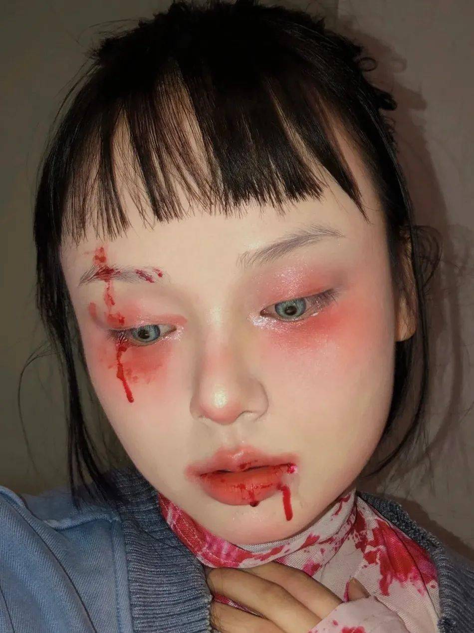 伤痕|都万圣节了你的妆容还不来点儿刺激的？
