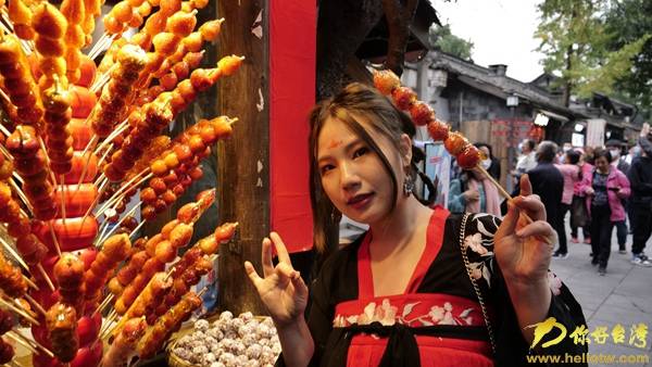 online|青春online行两岸进行时 走进成都武侯祠感受三国韵味