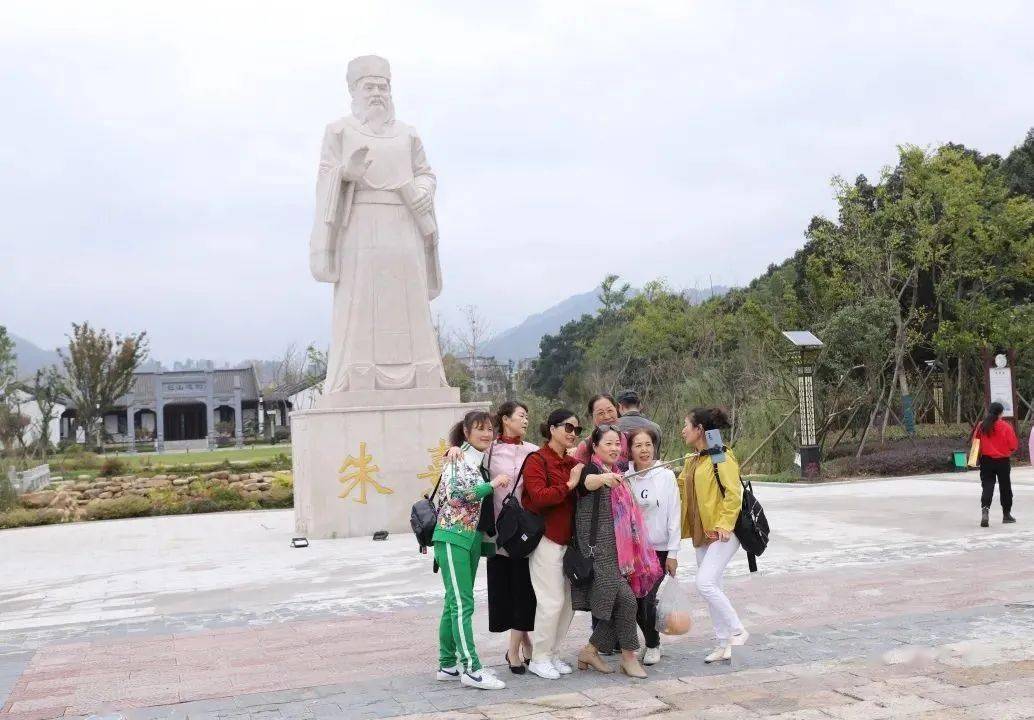 采风什么什么成语_成语故事简笔画(2)