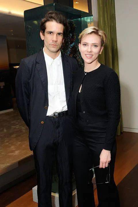 经过两次失败婚姻，寡姐三婚嫁哈佛毕业喜剧演