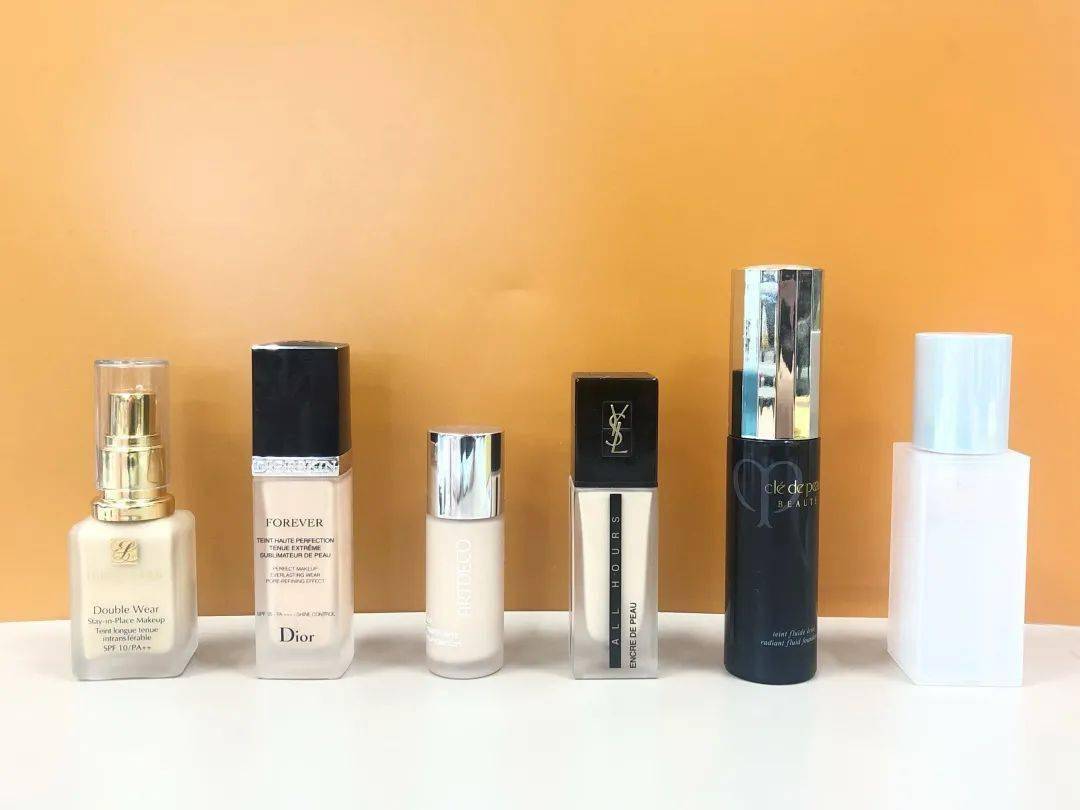 预售|200块也能化出百万化妆师同款底妆！3分钟让毛孔隐形，get粉嘟嘟的奶油肌！实在是太好看了~