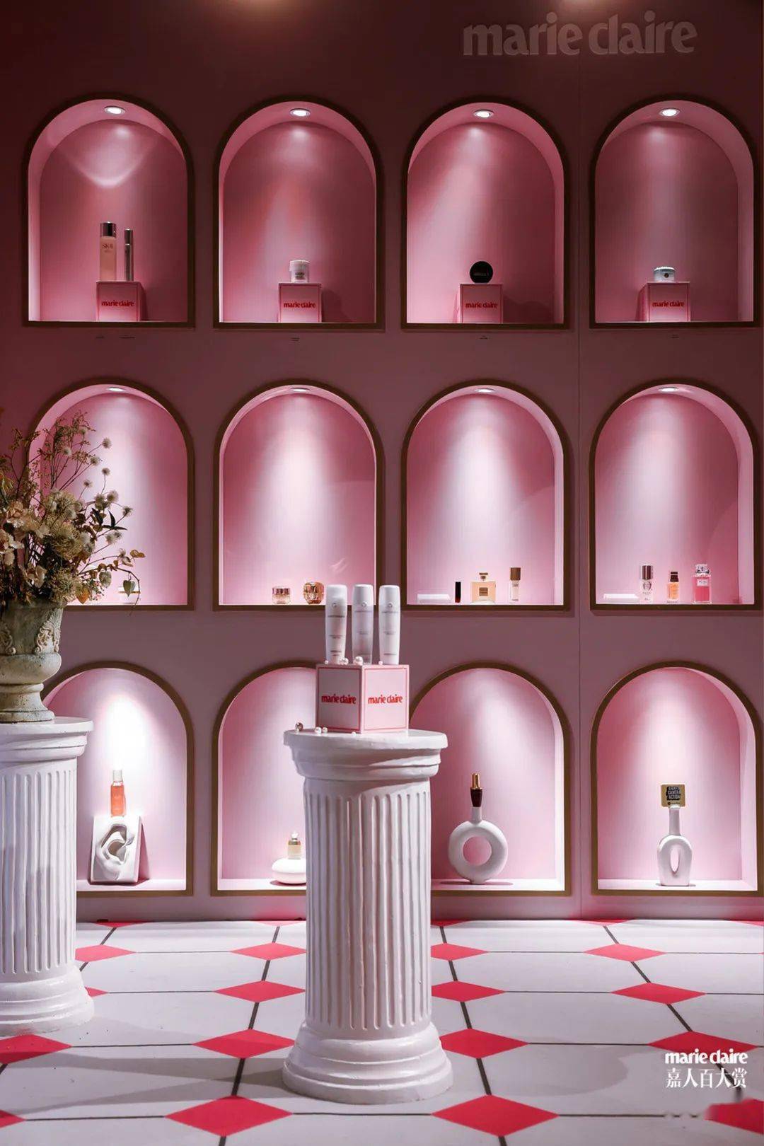 宝瓶|瑞丽、芭莎……5大权威时尚媒体今年都宠爱的“发光宝瓶”是什么？