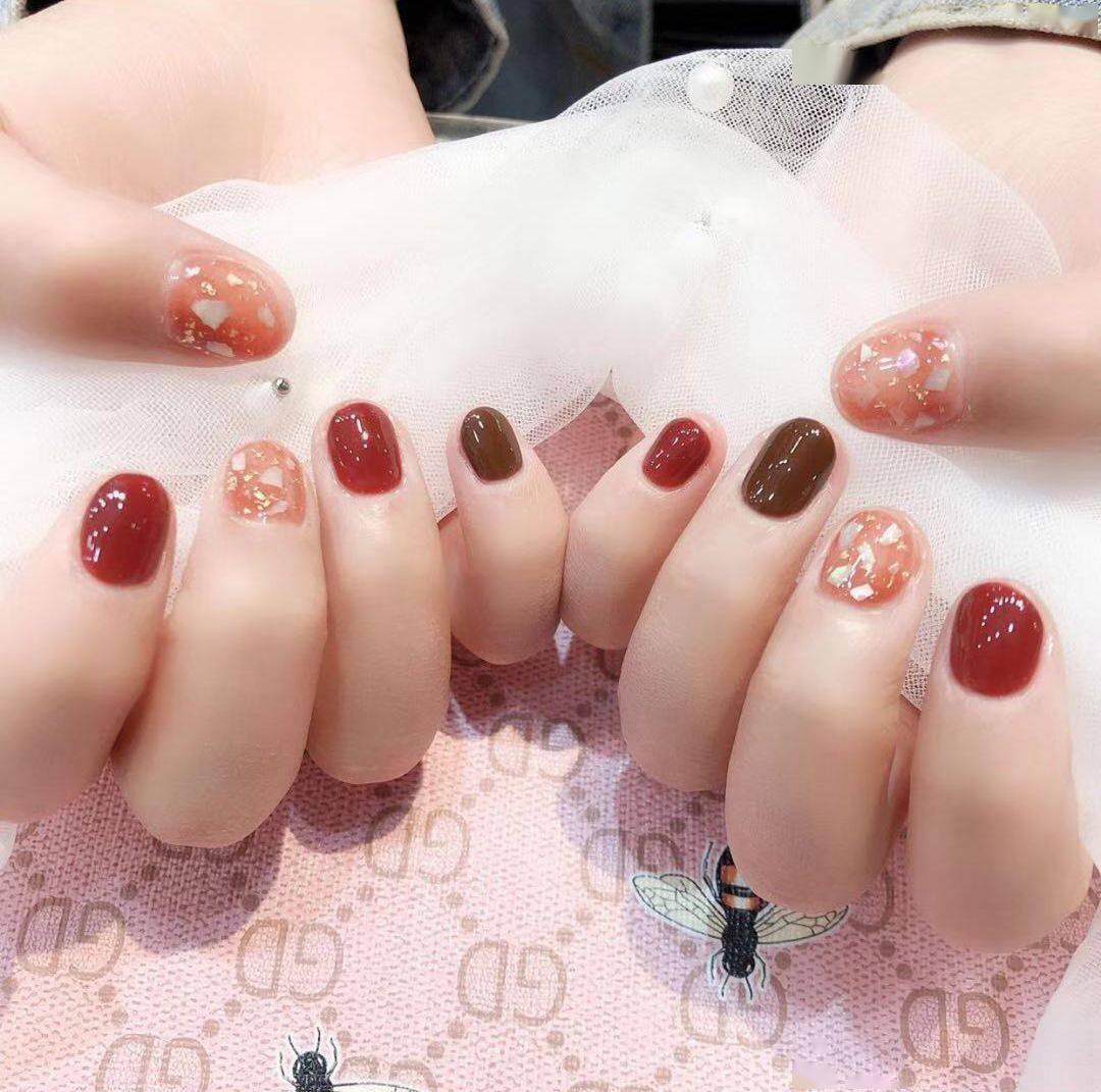 颜色|2020秋冬的流行色美甲都太好看了