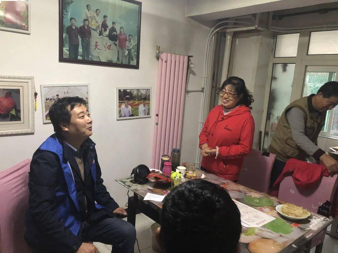 人口普查工作火热进行中_人口普查工作照片(2)