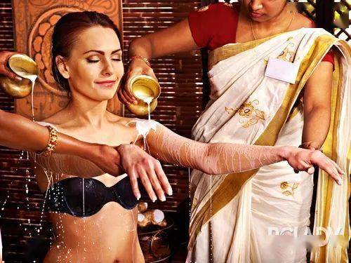 Venus|别只照顾脸，小心身体肌肤让你看起来老十岁！