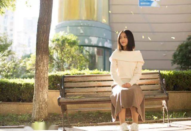 拍照怎么拍出延伸感 c2f87f80769d4e42b80ef9a71de2abf4.jpeg