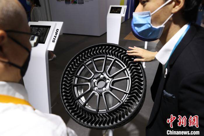 进博|颠覆你想象！进博会展品“秀”中透着科技范儿