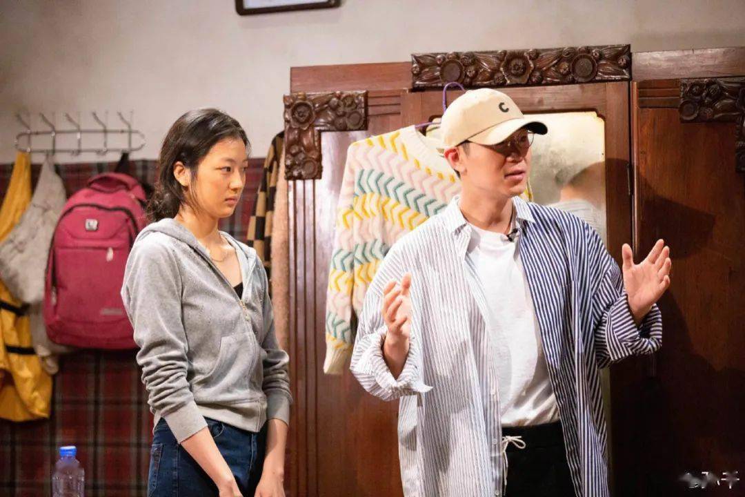 肌肤|想像子枫、娜比和孙千一样嫩，素颜感妆容的秘诀得知道！