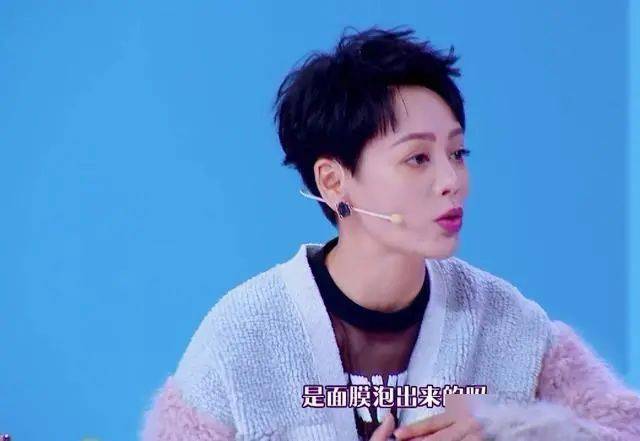 女神|#大S瘦了#再上热搜，素颜出镜，重回杉菜时代！女神美得气场十足！