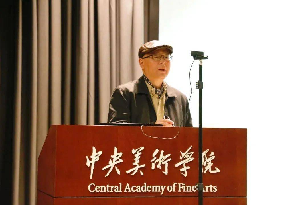 人文学院院长李军教授致开幕辞