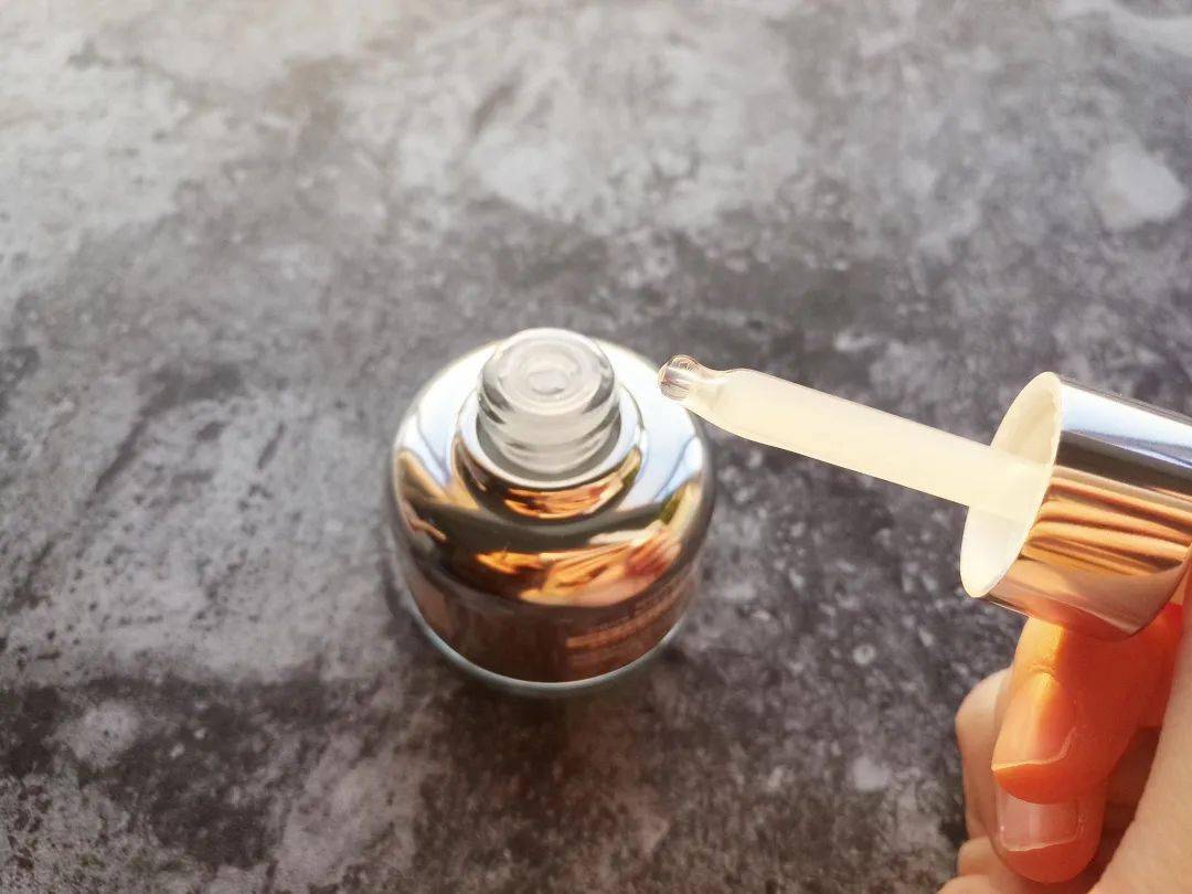 小土|黑黄皮逆袭！IU从“小土妹”到“白雪公主”，靠的竟然是它？！