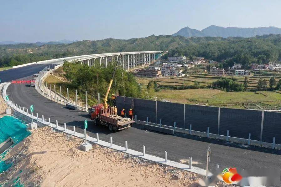 赣州市南坑乡有多少人口_赣州市南康区高中校服