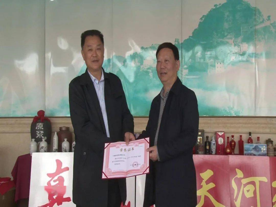 2018年湖北工业占经济的总量_湖北工业大学(2)