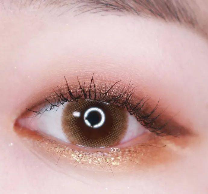 单眼皮|网红出身、被嘲又丑又胖 这次她却凭实力完美逆袭！