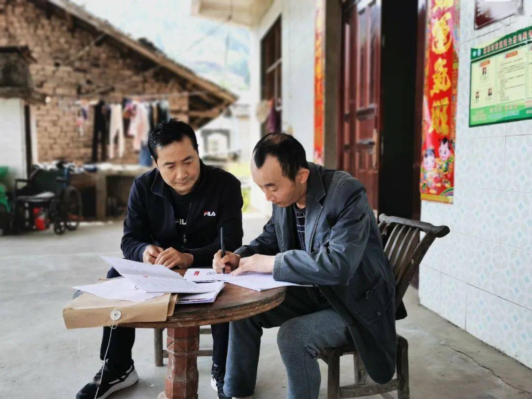 贫困户人均纯收入_贫困户房子图片