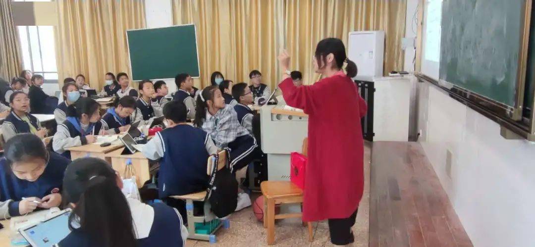 【汝湖e览】泗门镇中组织与台州黄岩区学校智慧校园校际交流活动