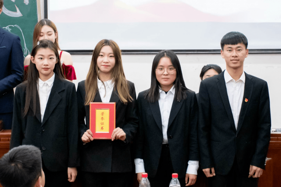 三等奖:经济管理学院 优秀奖:机械工程学院 ></p></a>end  转自|沈阳理工大学