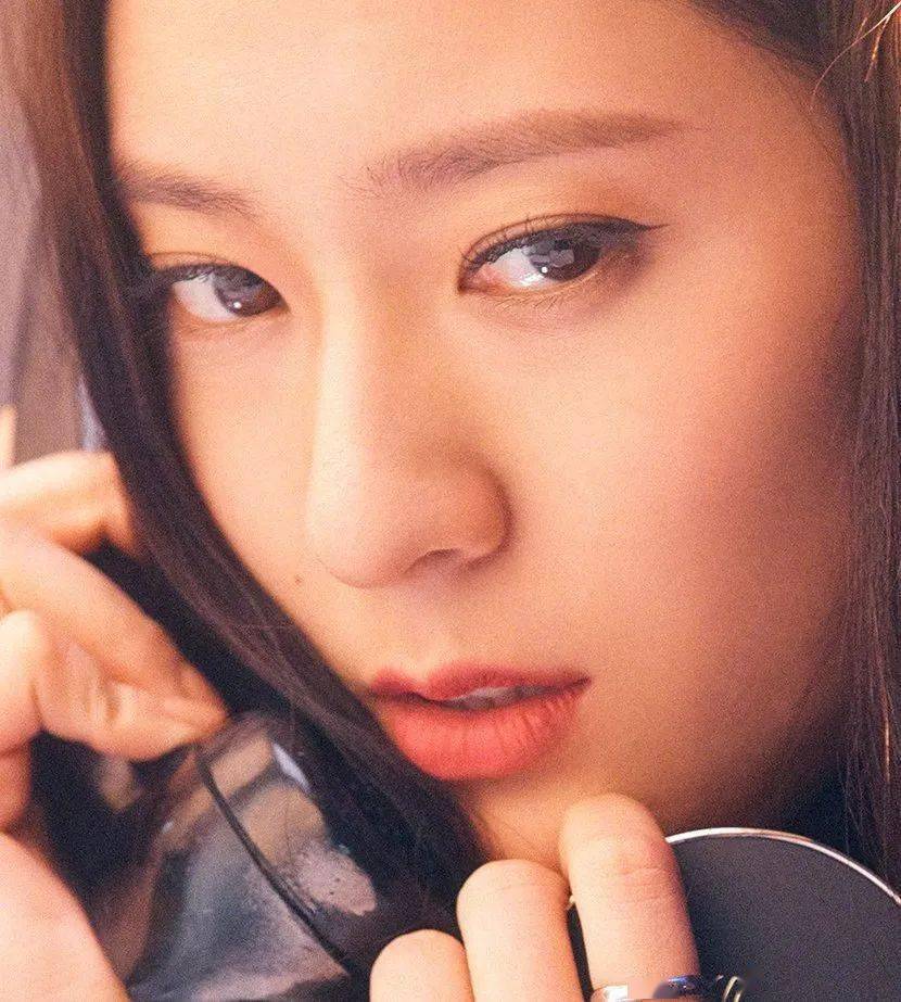 女军官|郑秀晶新剧变身精英女军官，“冰美人”这次A爆了！