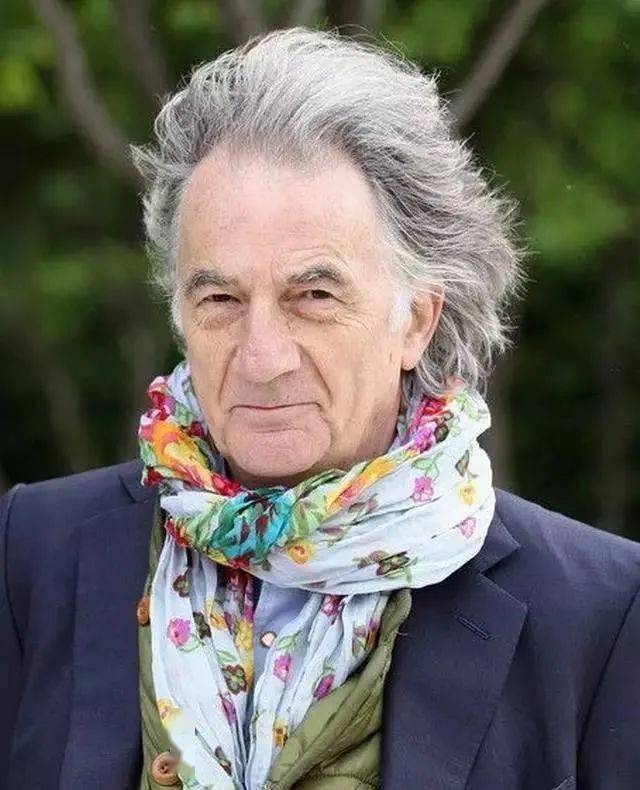 品位|一个女人需要两样东西，品位和惊艳