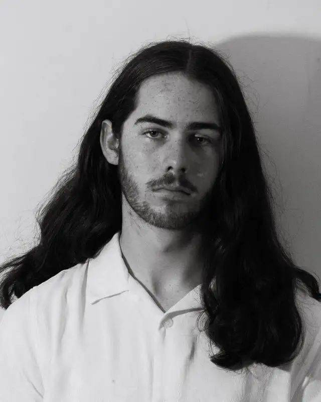 长发|一群喜欢留长发的男生各种po自拍，有些居然性感又妩媚啊！