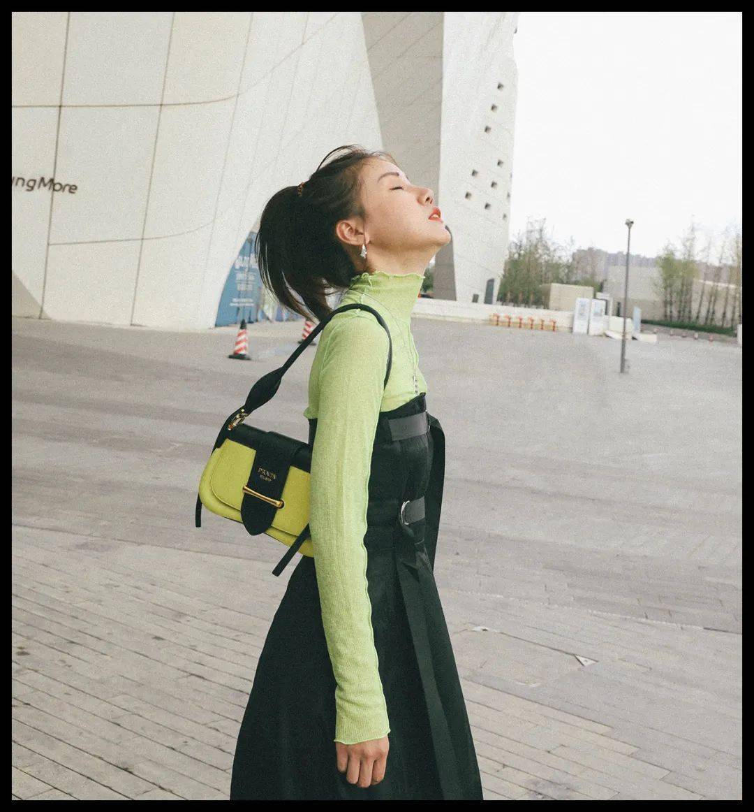 Jackie|70年都不过时的腋下包，全网icon都在背！