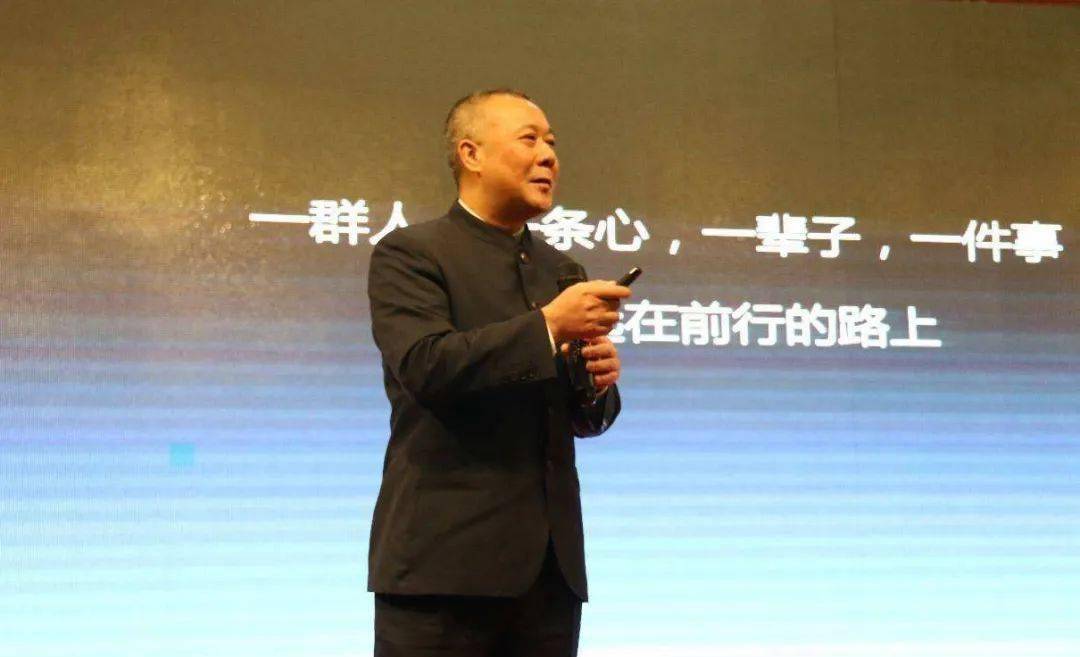 一根辣条何以撑起600亿产值？平江 