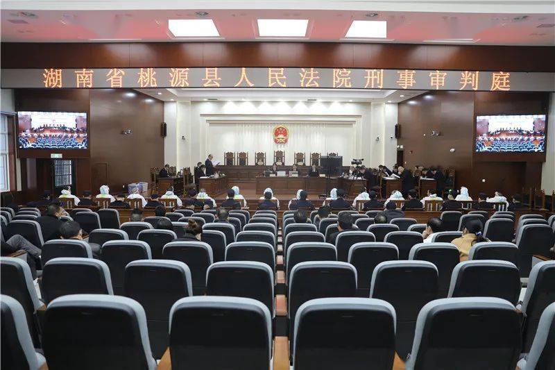 2007年,钟吉明纠集钟吉飞,曾冰,开始在桃源县城乡进行高利放贷活动,尔