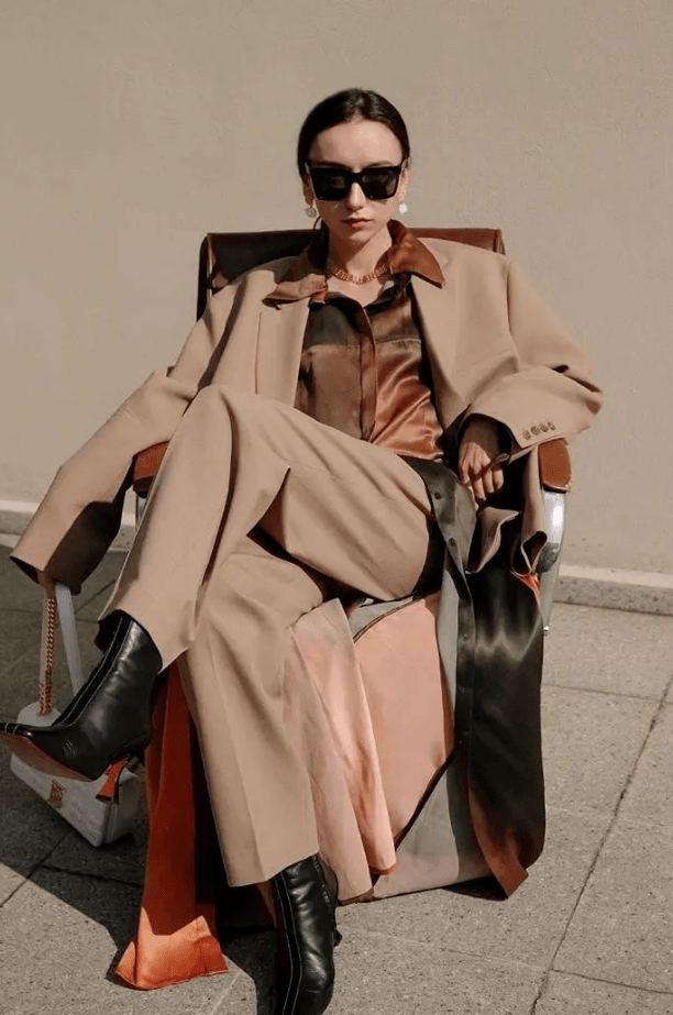 驼色|比驼色更好穿，今年冬天“奶茶色”火了！！