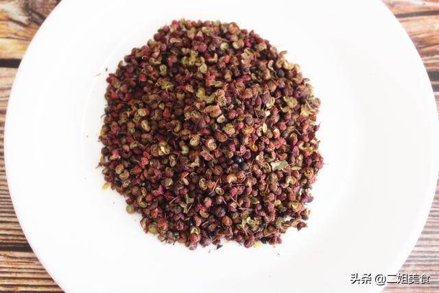 怎样挑选好的花椒 69c3a831f341437b9f3390de42b5bedb.jpeg