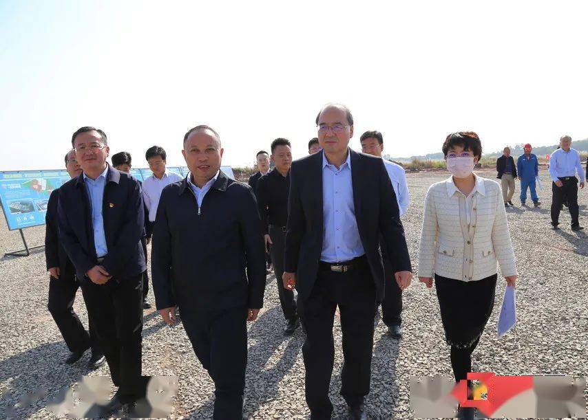 中国化工集团总经理杨兴强莅市考察_自贡
