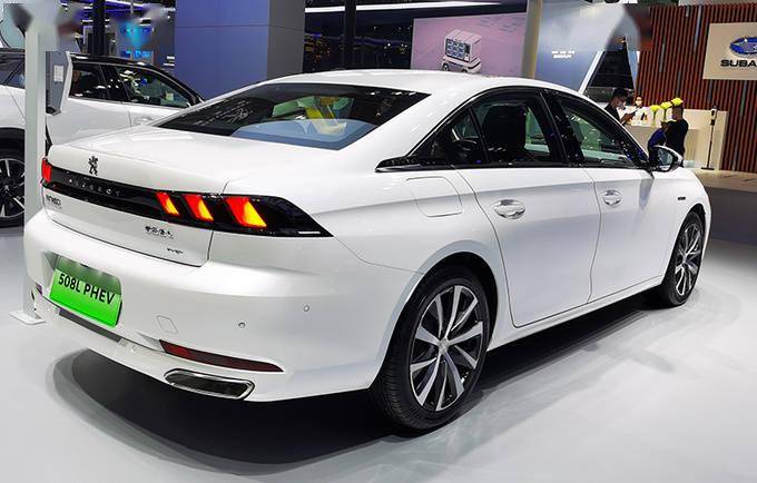 东风标致508l phev版上市 21.57-22.77万 油耗1.6l