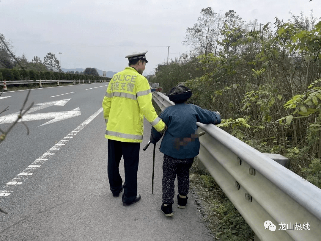 高速公路行人一旦上高速将会给自己带来难以预料的危险直接威胁生命