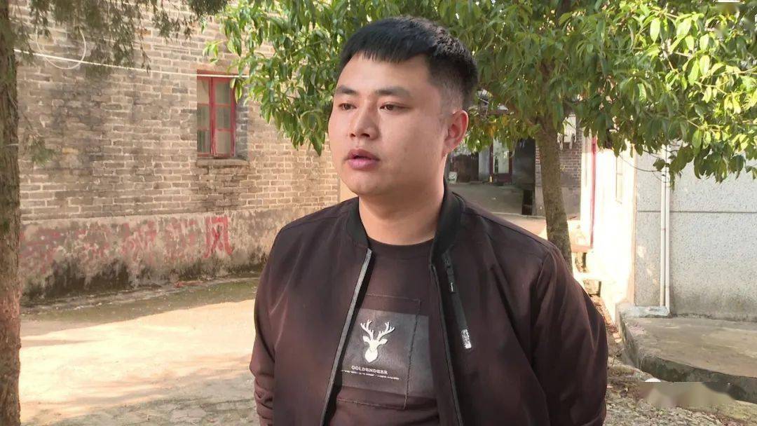 村民陈富瑞认为,村里的辅警就像家门口的派出所,大小