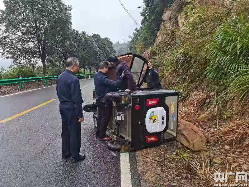 今年68岁,是宝山乡东坪村分散特困供养贫困户,在万安县人民医院做完