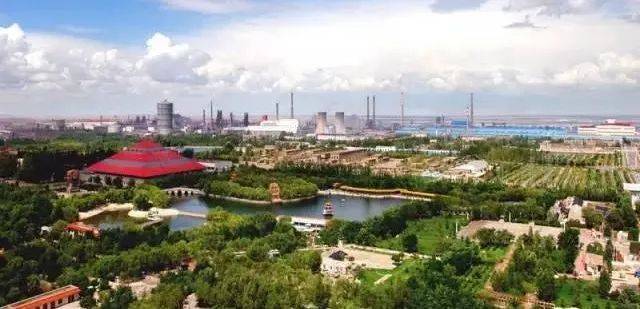 嘉峪关gdp_嘉峪关城楼图片(2)