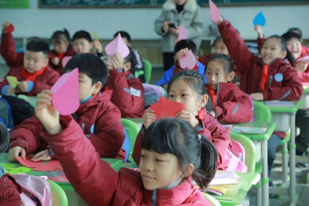 有意思的小学社团 39a7b04b09ec49219d2dafaf6bd9f865.jpeg