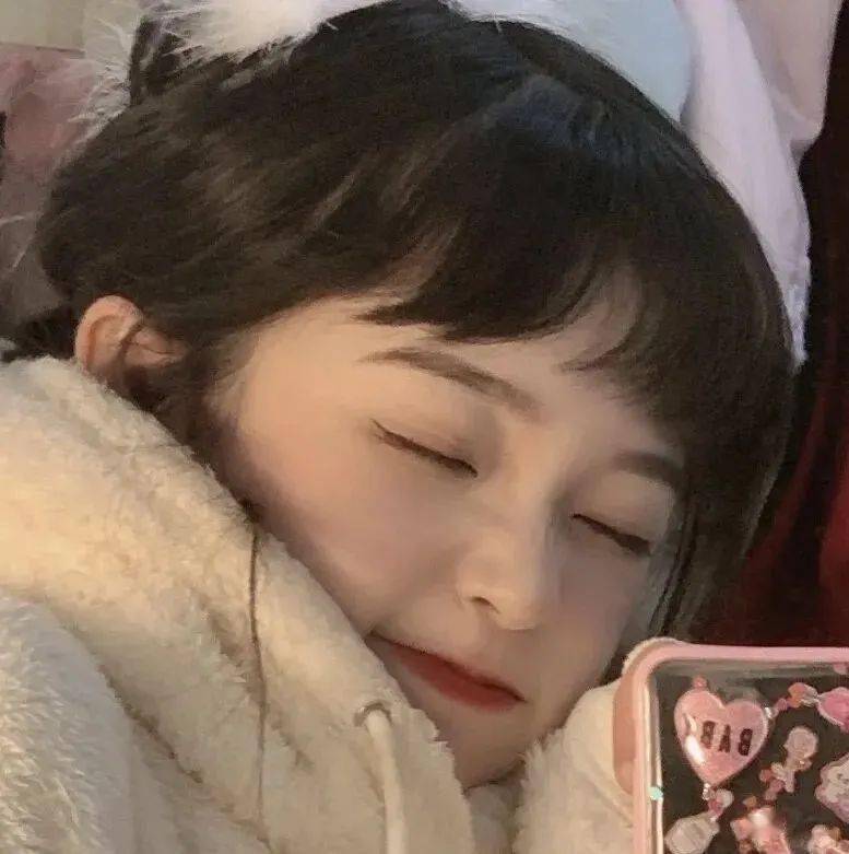 今日头像 | 我不是光芒万丈 但在努力发光