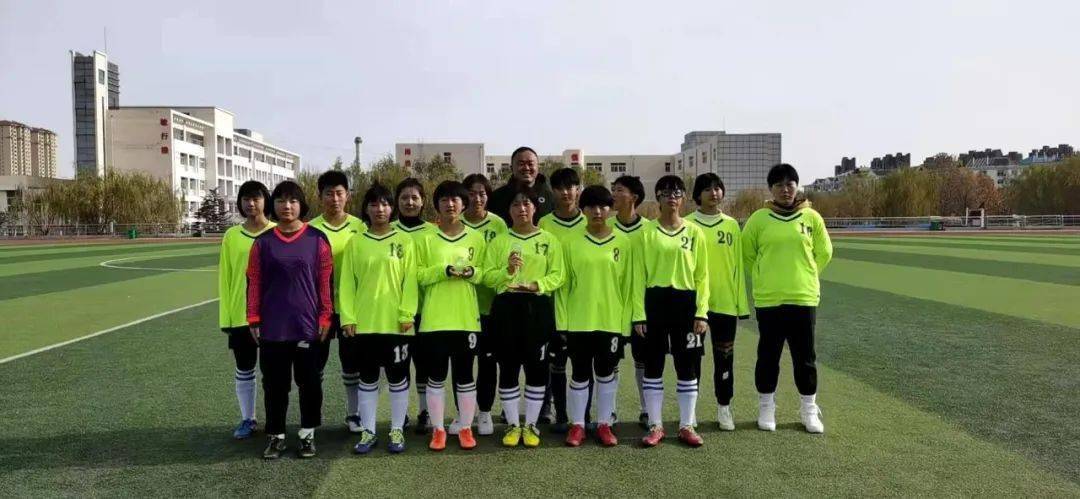 
昌黎一中男女足球队在秦皇岛市中小学足球联赛中双双获得亚军|亚美体育app官网