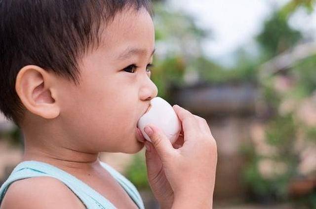 补充|给孩子补再多钙可能也白搭，不少父母忽视了不注意这个小细节