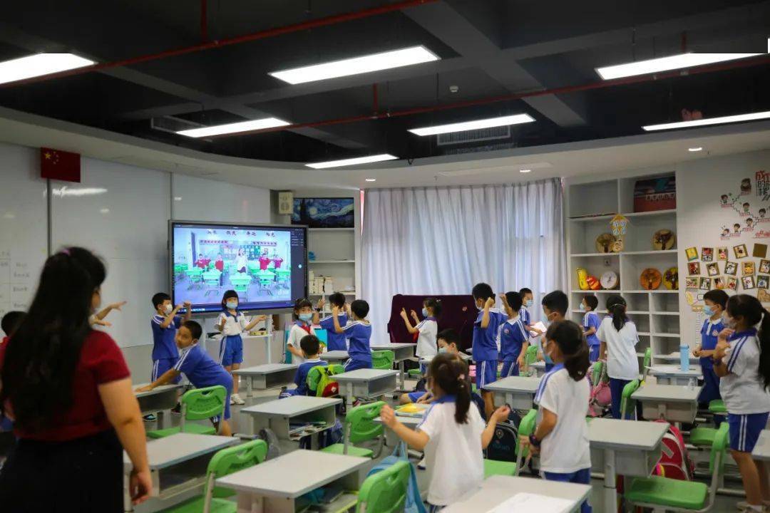 vr看红岭实验小学一起走进这所能看得见孩子童年和未来的学校