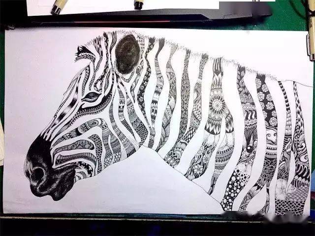 【线描画法】教你5步画好一幅线描装饰画_斑马