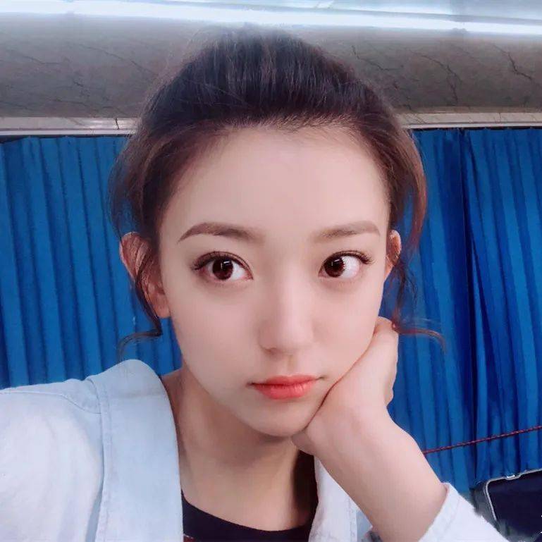 【微信头像】罗予彤