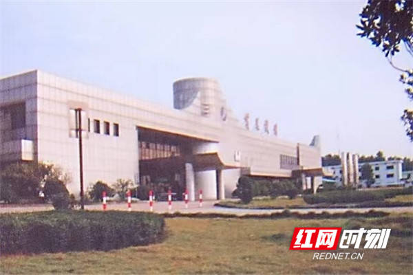 长沙黄花机场招聘_十三五 我省将新建郴州 湘西 娄底3个机场(4)